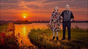 Песня "Спускается над озером закат" Поют  Мила Чемерчёва и  Юрий Либман .