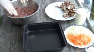 Тефтели в сливочно-грибном соусе в духовке