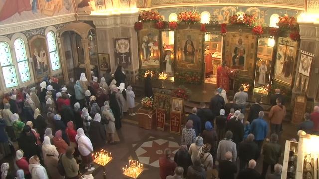 БОЖЕСТВЕННАЯ ЛИТУРГИЯ. ПАНИХИДА. Трансляция 25 апреля (вторник) в 7:00 смотреть онлайн