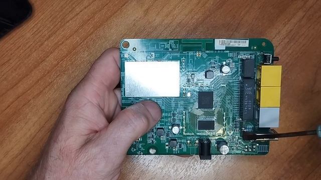 Как быстро разобрать корпус SmartBox Giga. смотреть онлайн