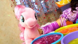 Литл Пони Пинки Пай помогает готовить пончики с Плей До! Игры в готовку для детей Готовлю игрушкам