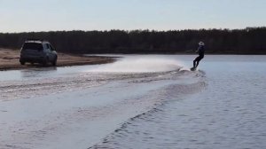 Вейкборд за машиной