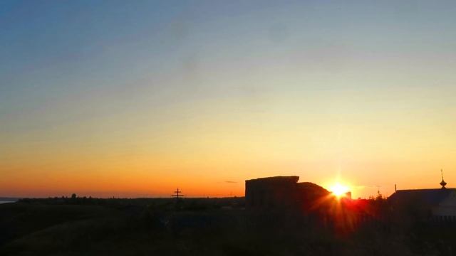 Река Волга. Покровская церковь. Закат. (близ села Переволоки, Сызранский район, Самарская область) смотреть онлайн