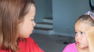 СКЕТЧИ МЛАДШАЯ СЕСТРА ПРОТИВ СТАРШАЯ КАЖДАЯ СЕСТРА ТАКАЯ/Видео Анютка малютка