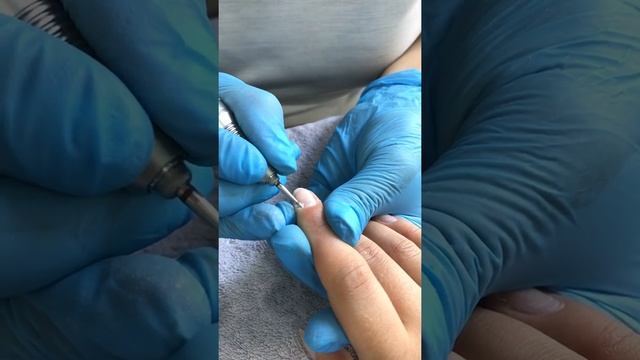 Моделирование (акрил)Шаг 1. Подготовка натуральных ногтей /аппарат/ смотреть онлайн