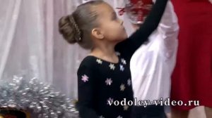 Новогодний утренник.      Цирковые лошадки