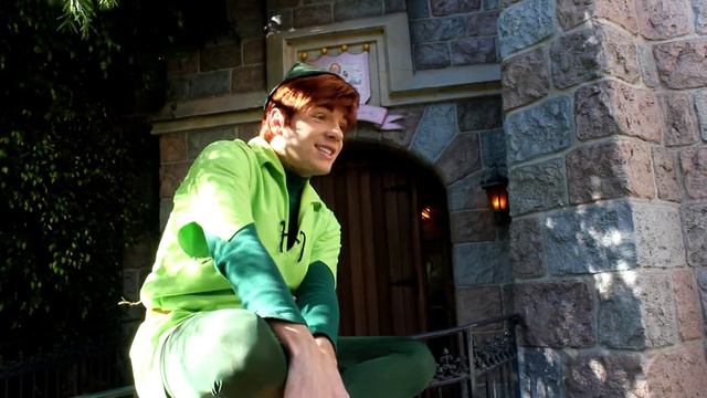 Peter Pan Tells Us A Story смотреть онлайн