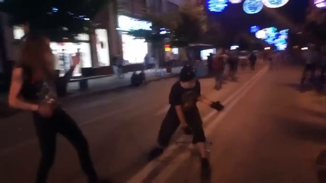 Трэш из Краснодара. Ул Красная 17.06.18 :)) смотреть онлайн