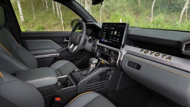 2024 Toyota LandCruiser Prado First Look смотреть онлайн