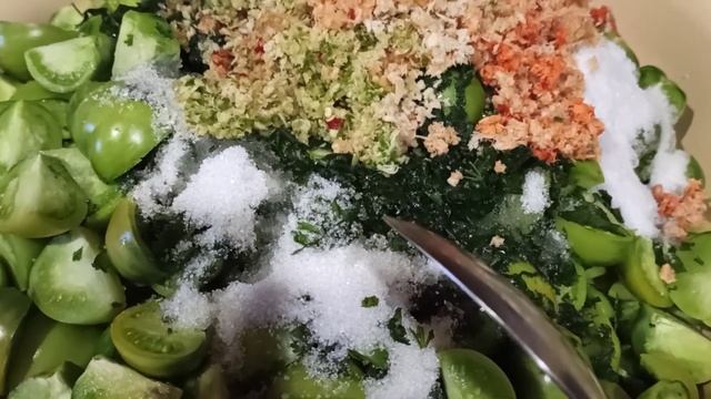 Закуска из зелёных помидоров без варки....