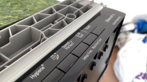 Распаковка - Посудомоечная машина Bosch SPV4HKX1DR