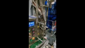 Упаковка трудносыпучего продукта на вертикальном упаковочном автомате DXDF 60C Digital