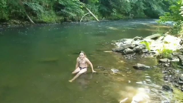 Речная форель учится летать. Летающая рыба. Bachforellen lernen fliegen. Fliegender Fisch смотреть онлайн