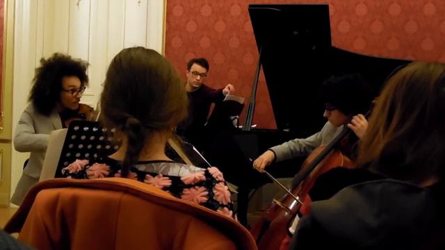 prima auditie pentru trio vioara violoncel pian - Europa Season смотреть онлайн