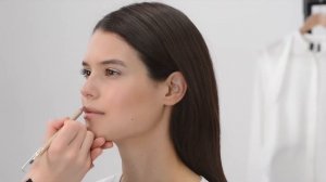 Как визуально увеличить губы с помощью макияжа