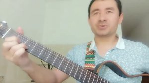 Роза красная на гитаре