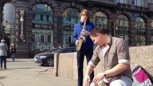 Уличный саксофонист