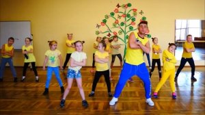 ZUMBA KIDS - Electronic Song - Minions / Instagram: @dovydaszumba