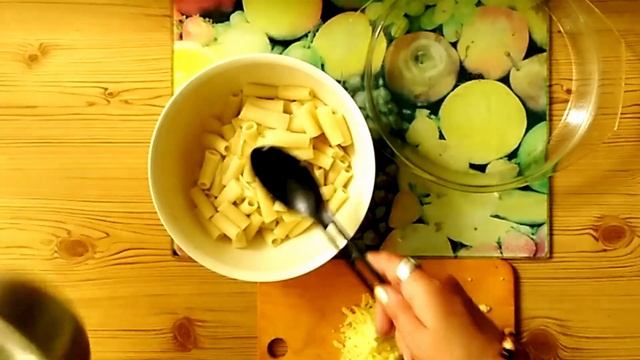 Невероятно вкусная и сочная запеканка из макарон с фаршем и сыром в духовке. смотреть онлайн