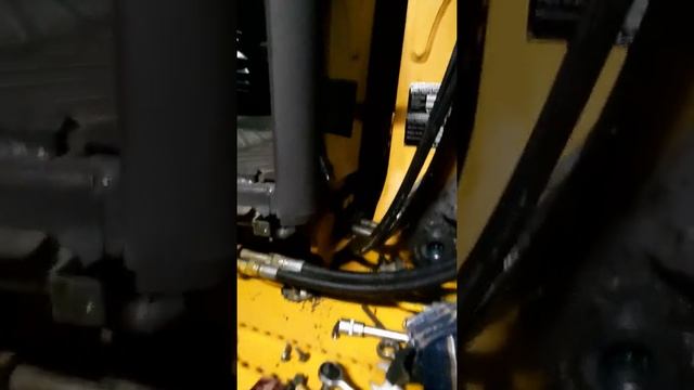 Volvo BL 71B Повышенные обороты холостого хода смотреть онлайн