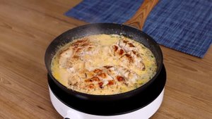 Куриная грудка в сливочном соусе