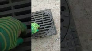 Дождеприемник 12,5тн чугунный KPBM , на DN300 канализационную пластиковую трубу.