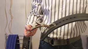 Пояс для пауэрлифтинга на стальном карабине