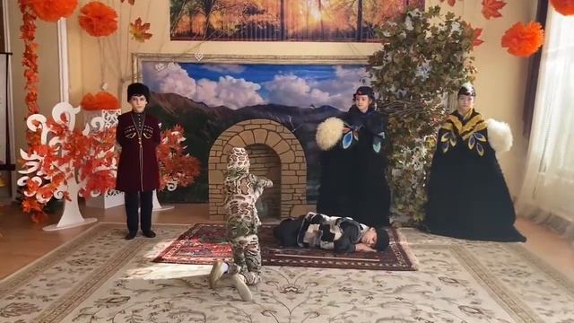 Участники республиканского фестиваля дагестанской сказки, приуроченный к Международному дню ребенка смотреть онлайн