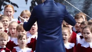 Георгий Журавлёв и БДХ имени В С  Попова в Коломенском 9 05 2019  «Воскресный тропарь»