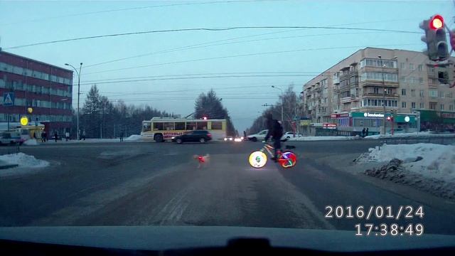 На дорогах города Кемерово смотреть онлайн