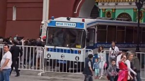 Литвин .    Реакция полиции на драку с центра Москвы Литвина посадили 24 часа😱😱