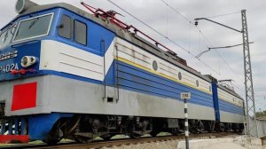 ВЛ11М-402 с грузовым следует на станцию Баладжары/ Azerbaijan electric locomotive VL11M ??