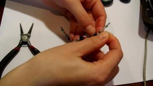 Снежинки из бусин и бисера на Новый год
