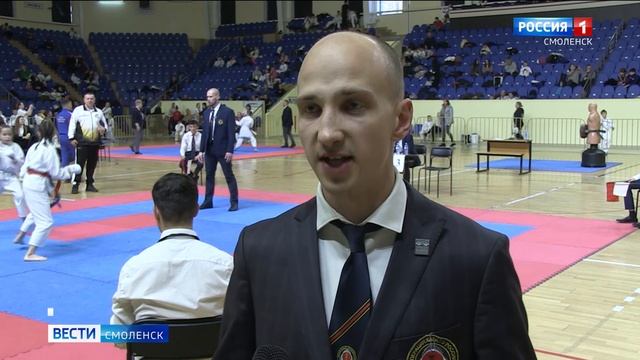 В Смоленске прошли открытый кубок и первенство России по каратэ для юных спортсменов