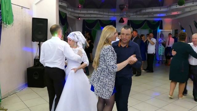 Гурт Золота Нота - Надобраніч дівчинонько. ZOOM смотреть онлайн