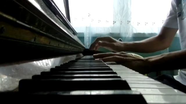 Kamil - Alla Pugacheva Три счастливых дня Playing on Piano смотреть онлайн