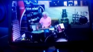 Обзор кинотеатра в приложении Furby connect wold