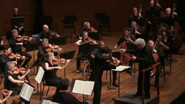 Augustin Hadelich plays the second movement of the Beethoven Violin Concerto (Live, 2021) смотреть онлайн