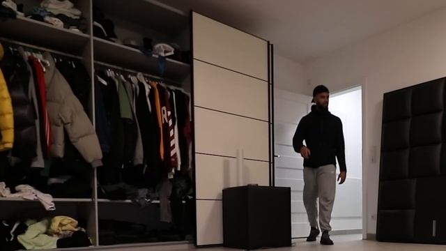 GAME MASTER ATTACKIERT UNS BEIM UMZUG !!! смотреть онлайн