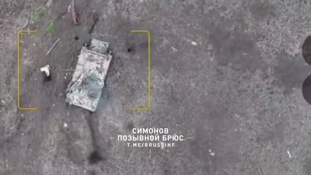 Коптер 1 танковой армии добил сбросом украинский М113 на Лиманском ...