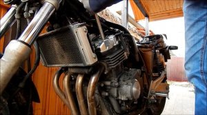 Honda CB 400 SF замена антифриза. Часть последняя. Сломал свечу зажигания в головке блока.