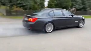 BMW 750i F01