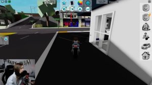 БРАЙС УПРАВЛЯЕТ МНОЙ в Брукхейвен РП Роблокс! Ничего НЕ ВИЖУ в Brookhaven RP Roblox