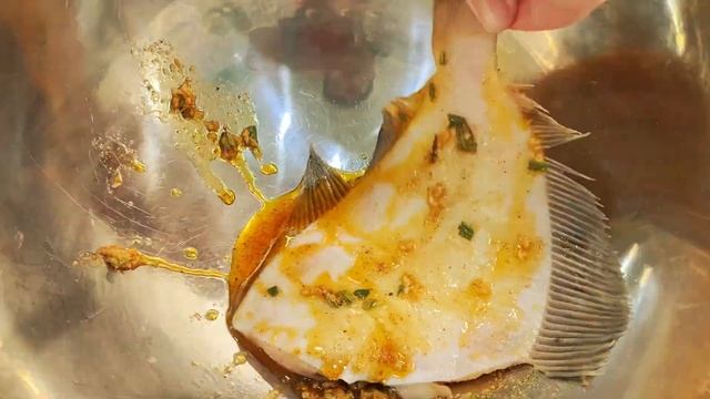 Часто покупаю камбалу потому что знаю, как очень вкусно её приготовить, делюсь рецептом моряка смотреть онлайн