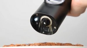 Электрическая автоматическая мельница для перца и соли