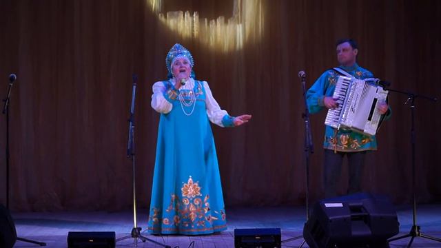 Поет Людмила Иванова. Реснички
