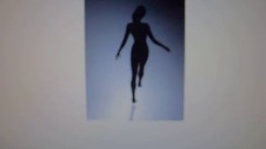 По часовой стрелке или против часовой стрелке