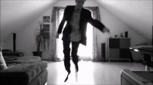 Sven Otten undances to dance again on some Parov Stelar [1 hour]