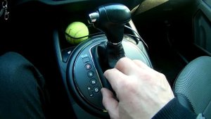 ПОЧЕМУ КАЖДЫЙ ВОДИТЕЛЬ ОБЯЗАН ЗНАТЬ ЧТО ОБОЗНАЧАЮТ БУКВЫ НА КОРОБКЕ АВТОМАТ.