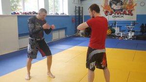 Мае гери или фронт кик! Как правильно бить "стоп" удар. Вариации удара ногой в корпус и в голову.
